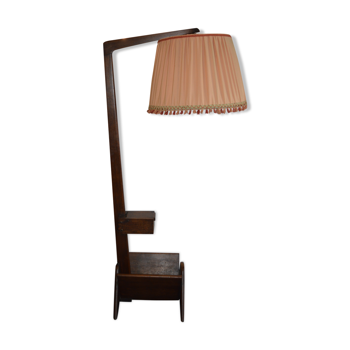 Guillerme & Chambron oak lamppost