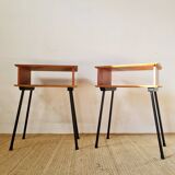 Paire de tables de chevets pieds compas métal
