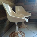 Chaises pivotantes pied tulipe