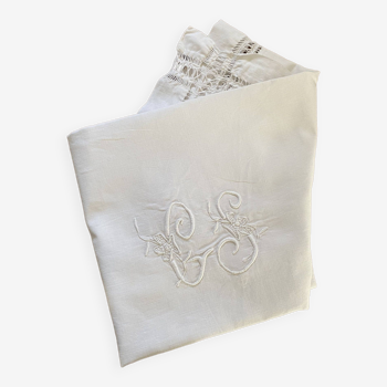 Taie d'oreiller en coton blanc au monogramme CS