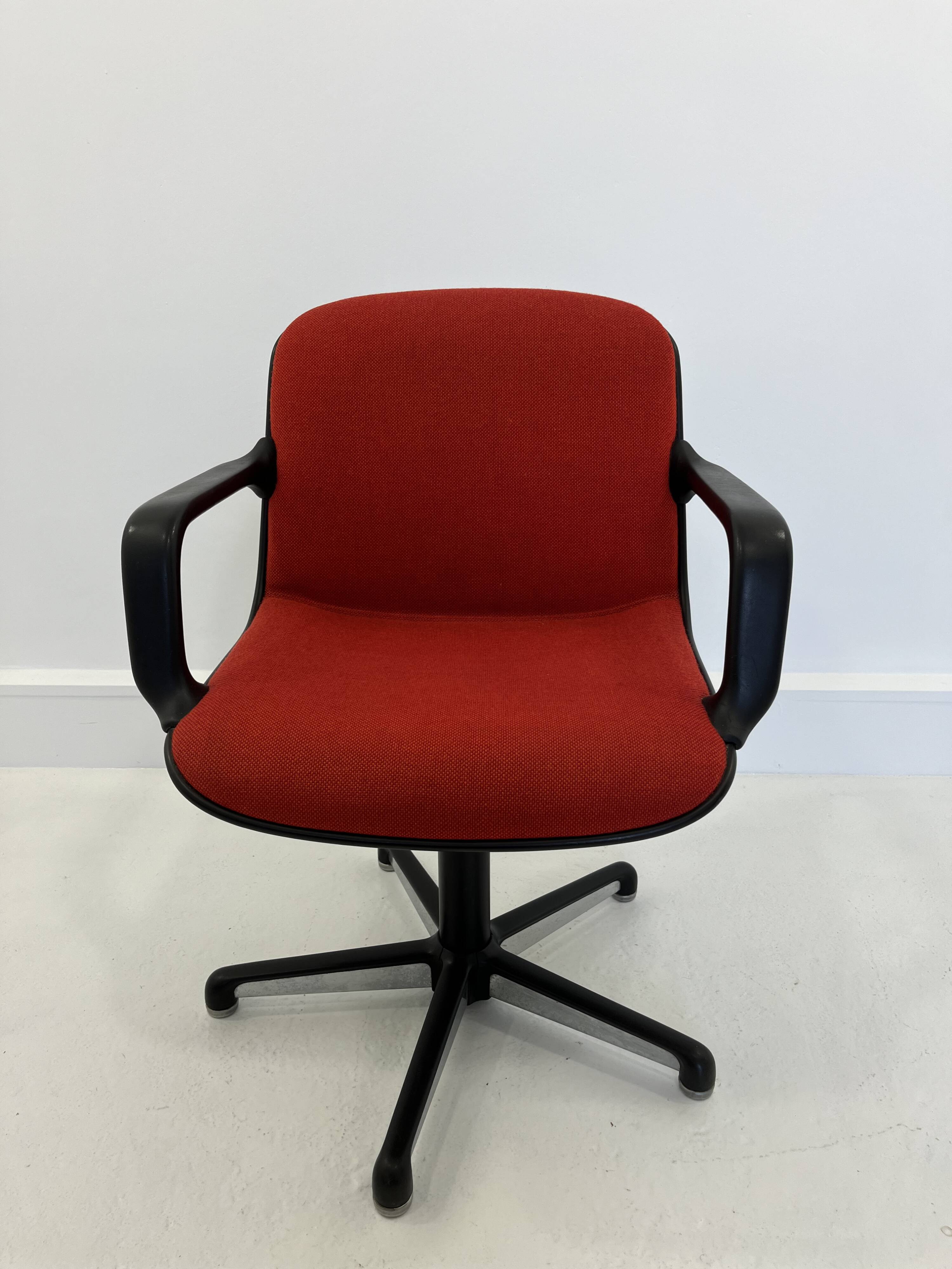Swivel Desk Armchair Comforto, 1970s
