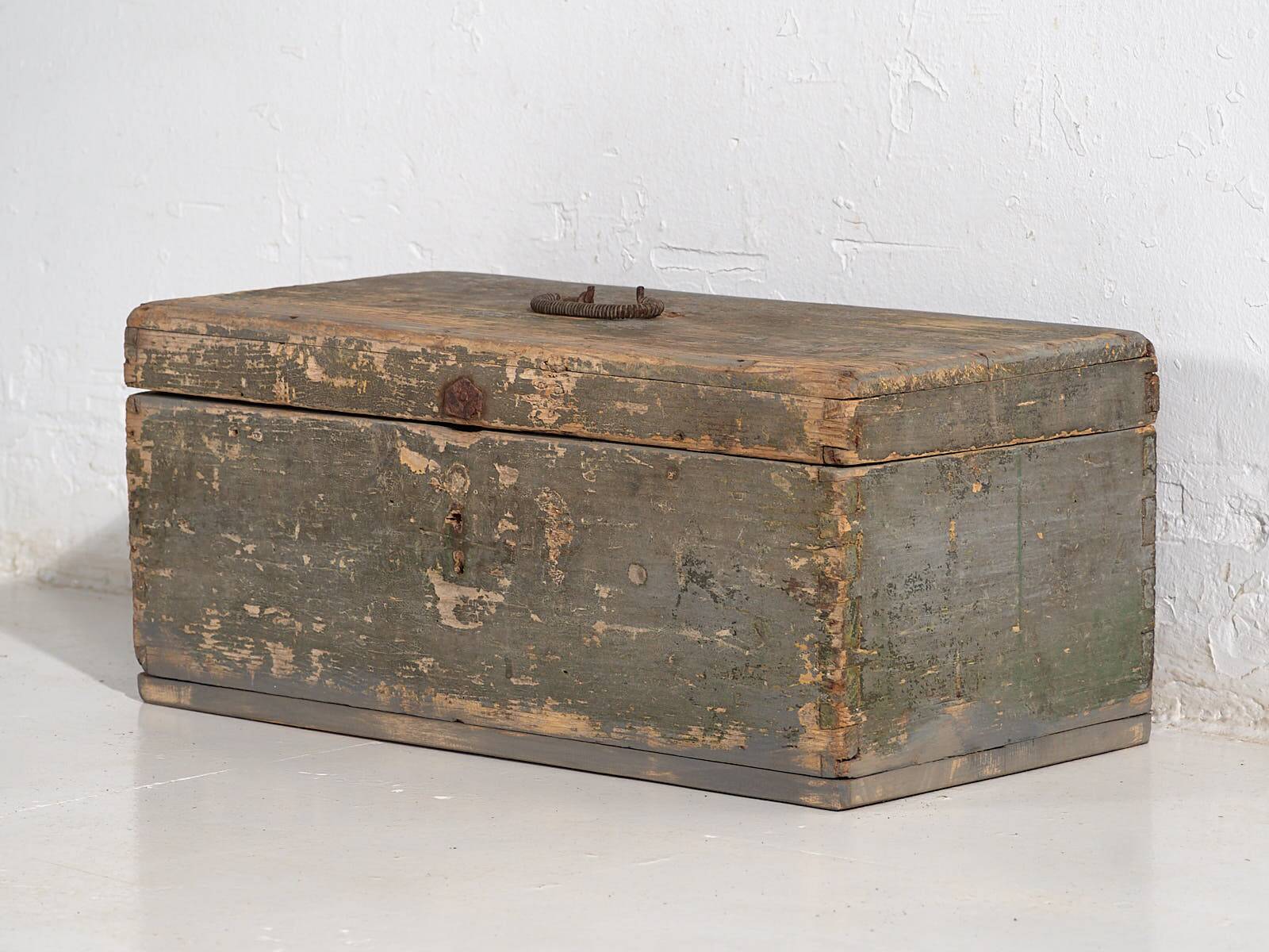 Small antique solid wood chest (c.1920) #73