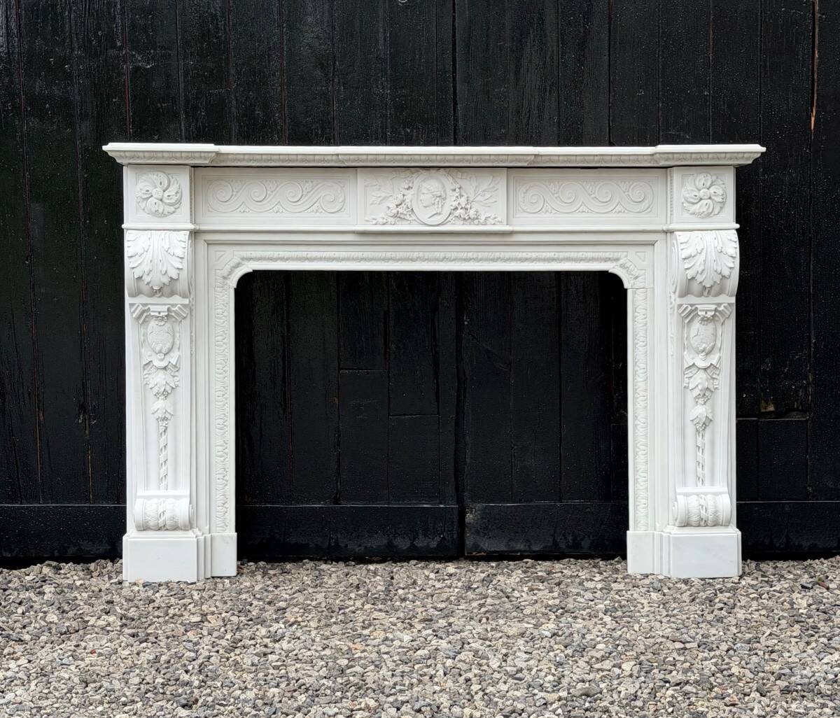 Napoleon III fireplace in statuary white marble, circa 1880.