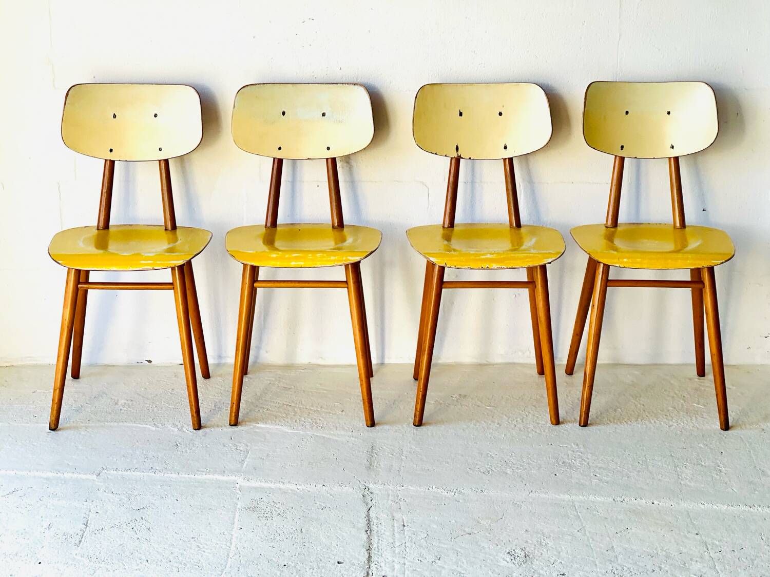 Chaises de bistrot par Ton, années 1950