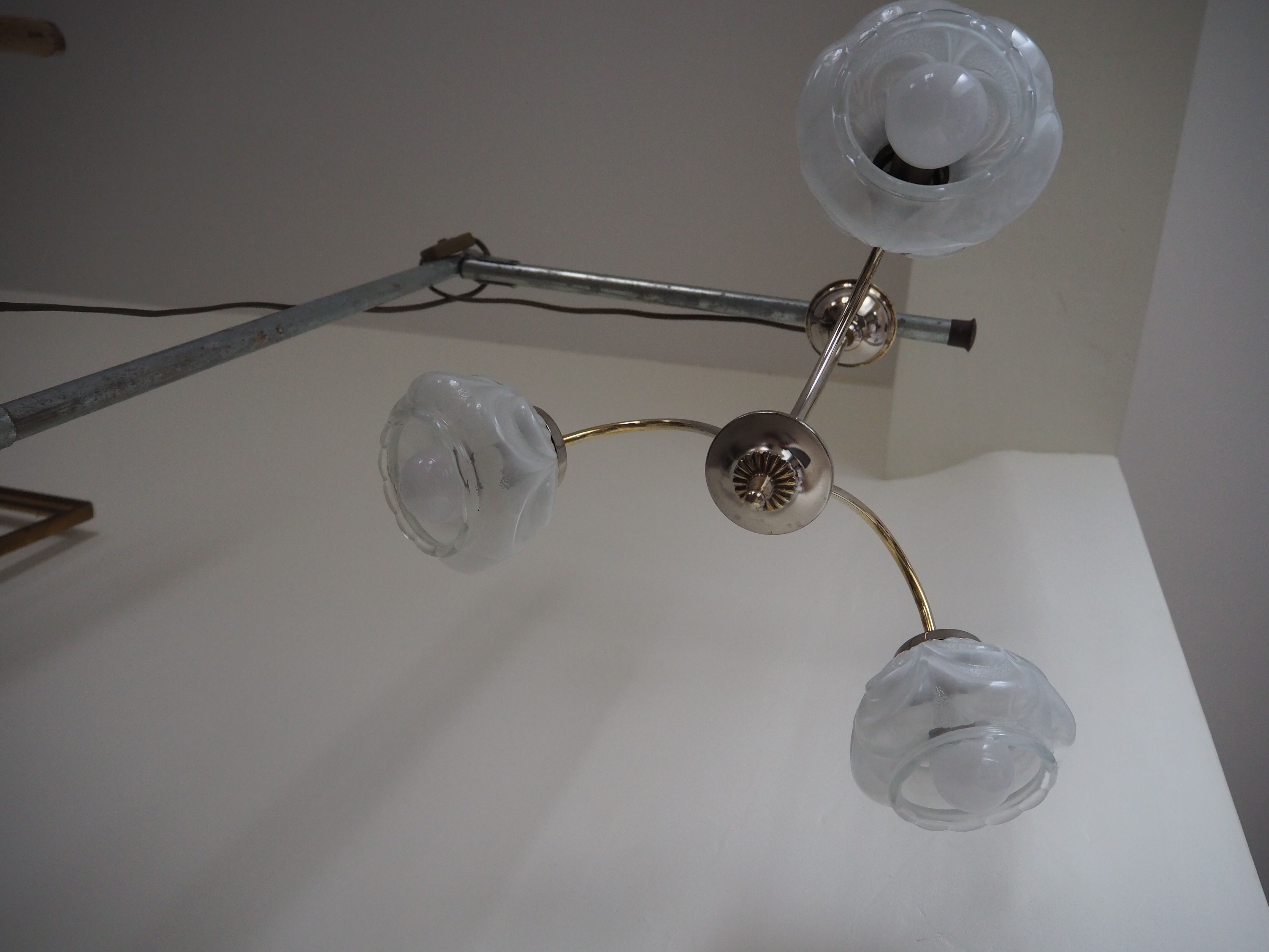 3-light pendant light in brass and white glass globe from the 1950s-1960s