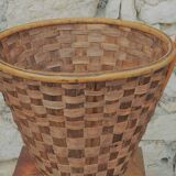 Vintage basket in rattan braid