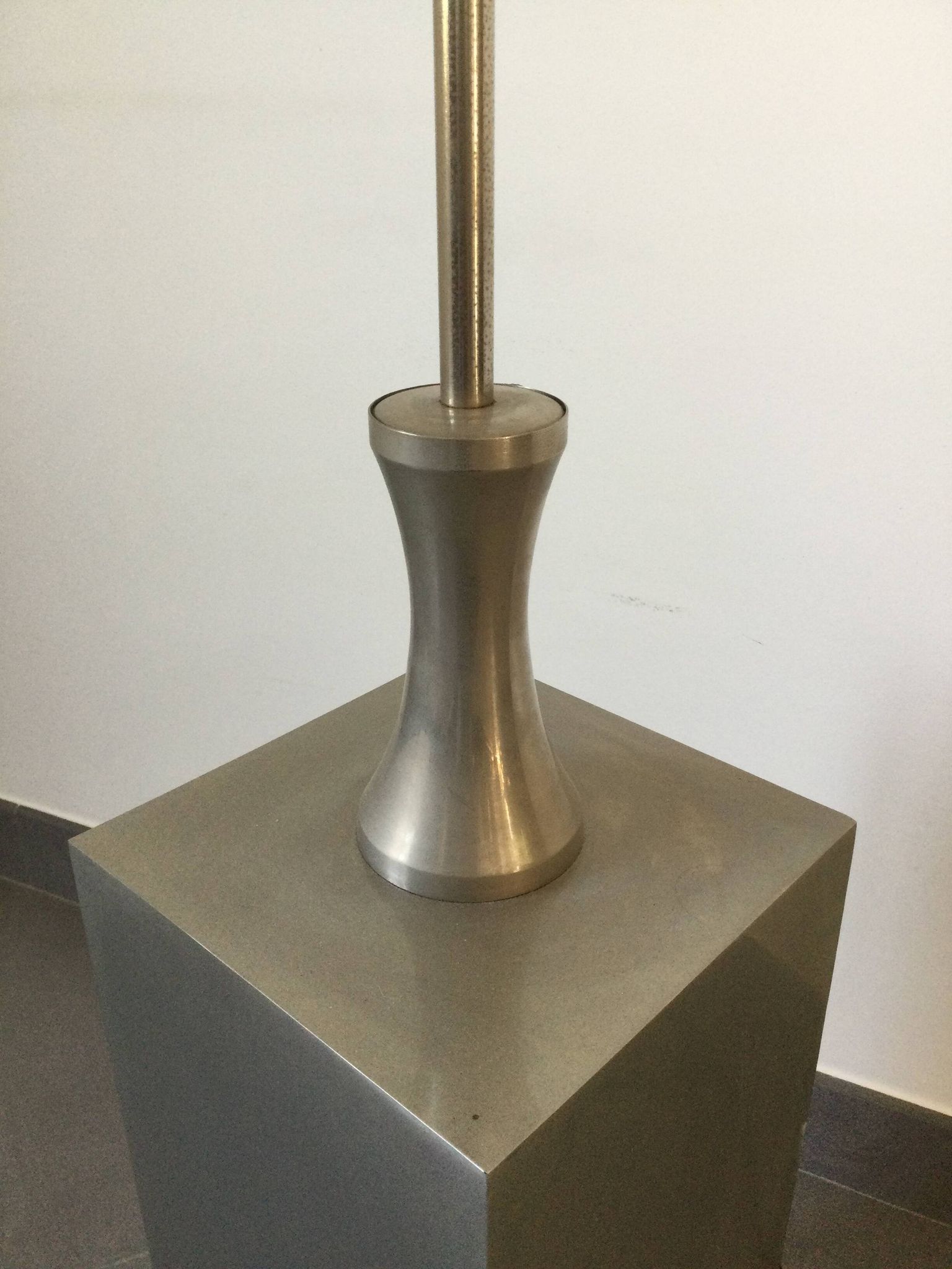 Lampe carrée en laiton chromé, 1970