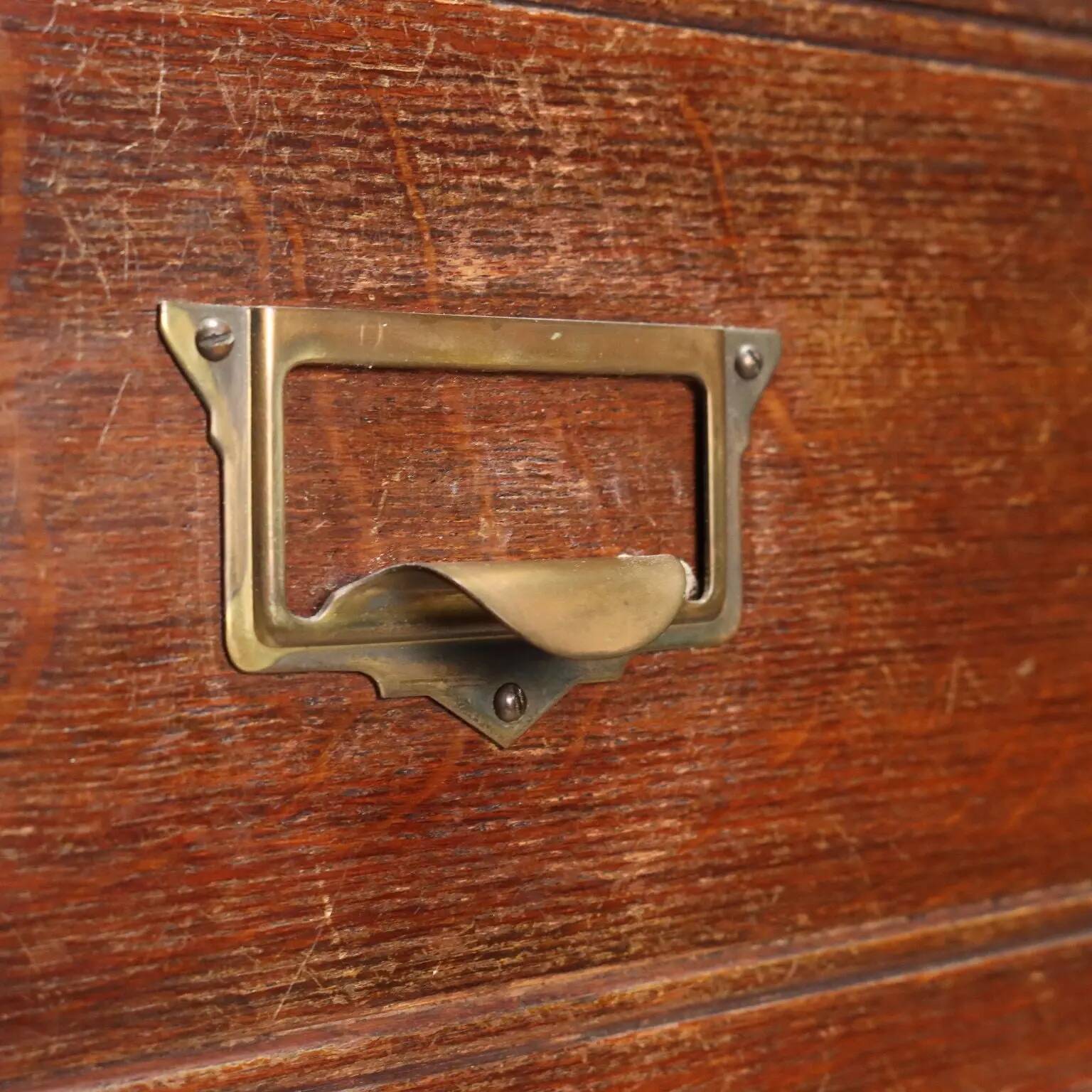 Antique oak chest of drawers with 8 drawers, Italy, 19th century.