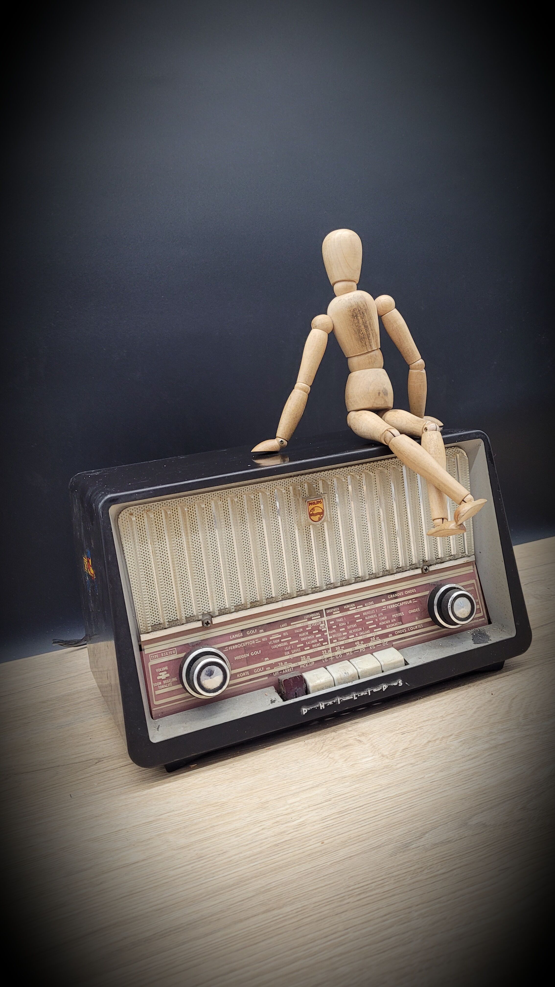 Radio Philips bakelite