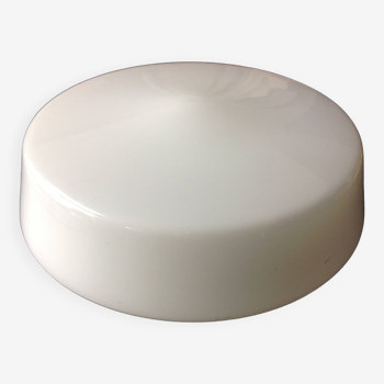 Round ceiling light in white opaline vintage 60s-70s