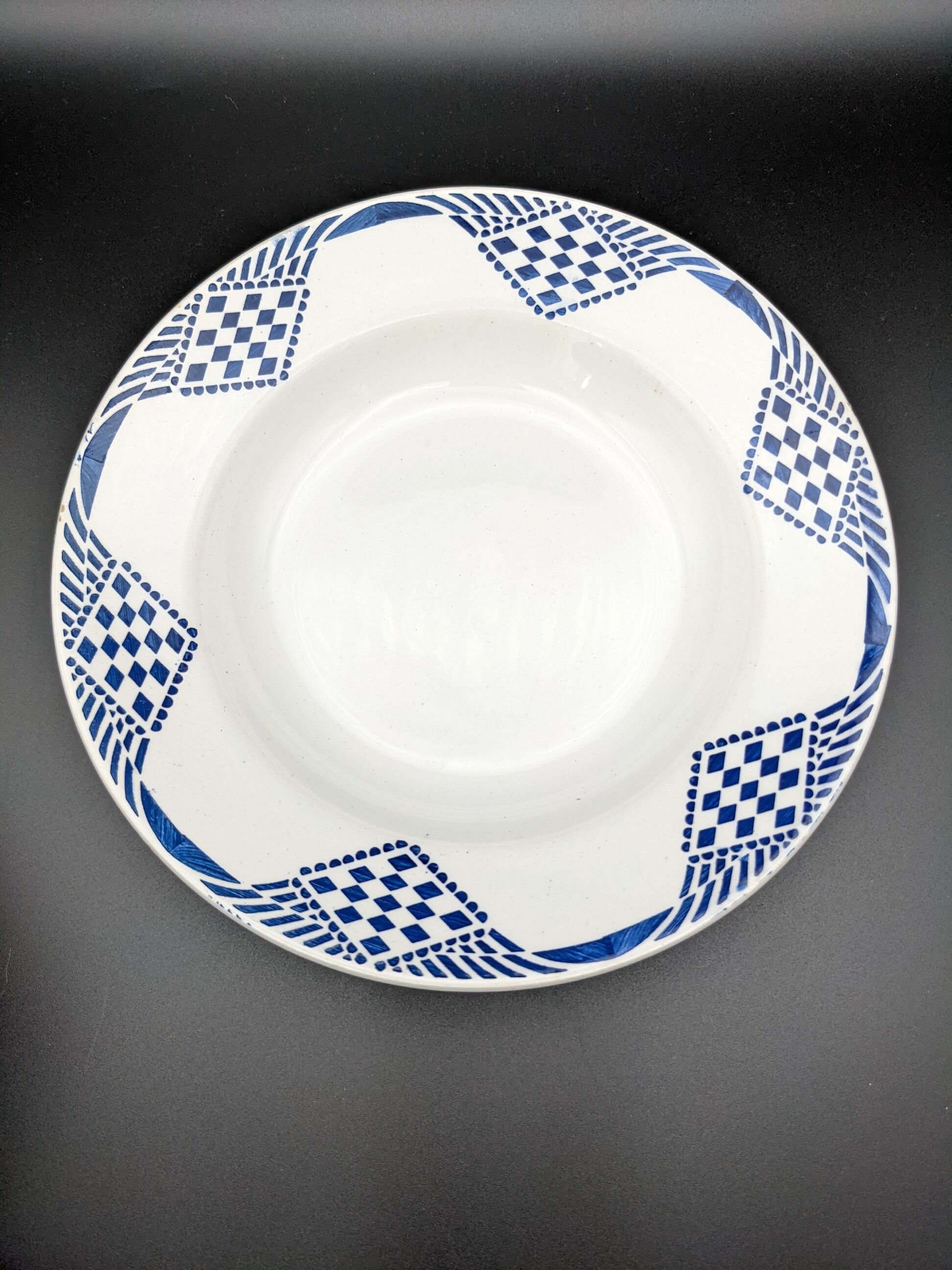 Set of 4 hollow plates Moulin des loups Orchies Hamage model Pantin vintage