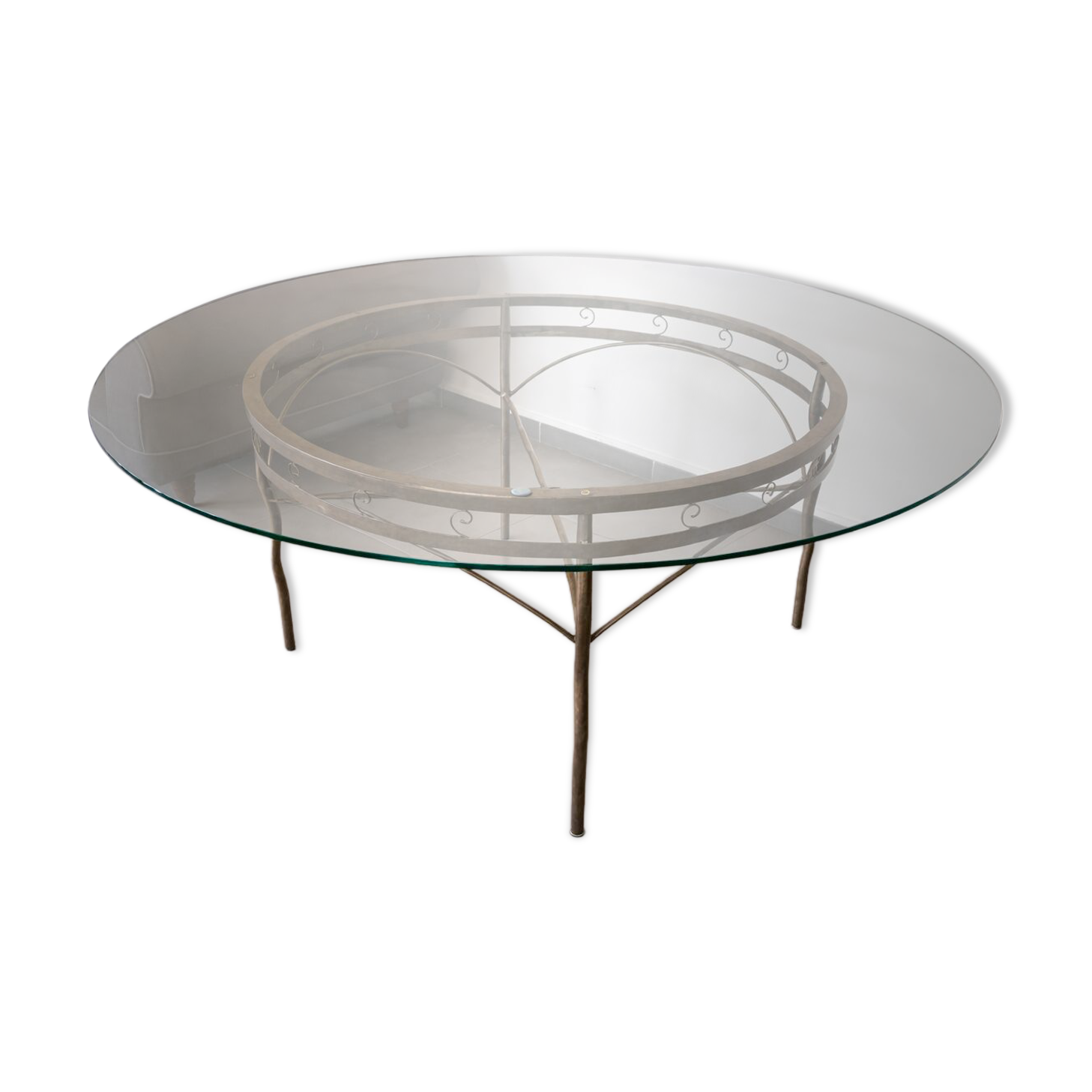 Round glass table