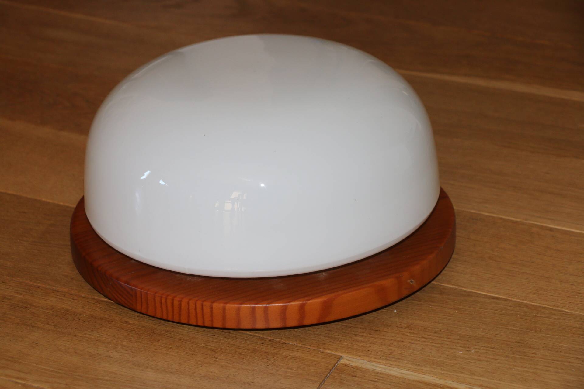 Wood and opaline wall/ceiling light