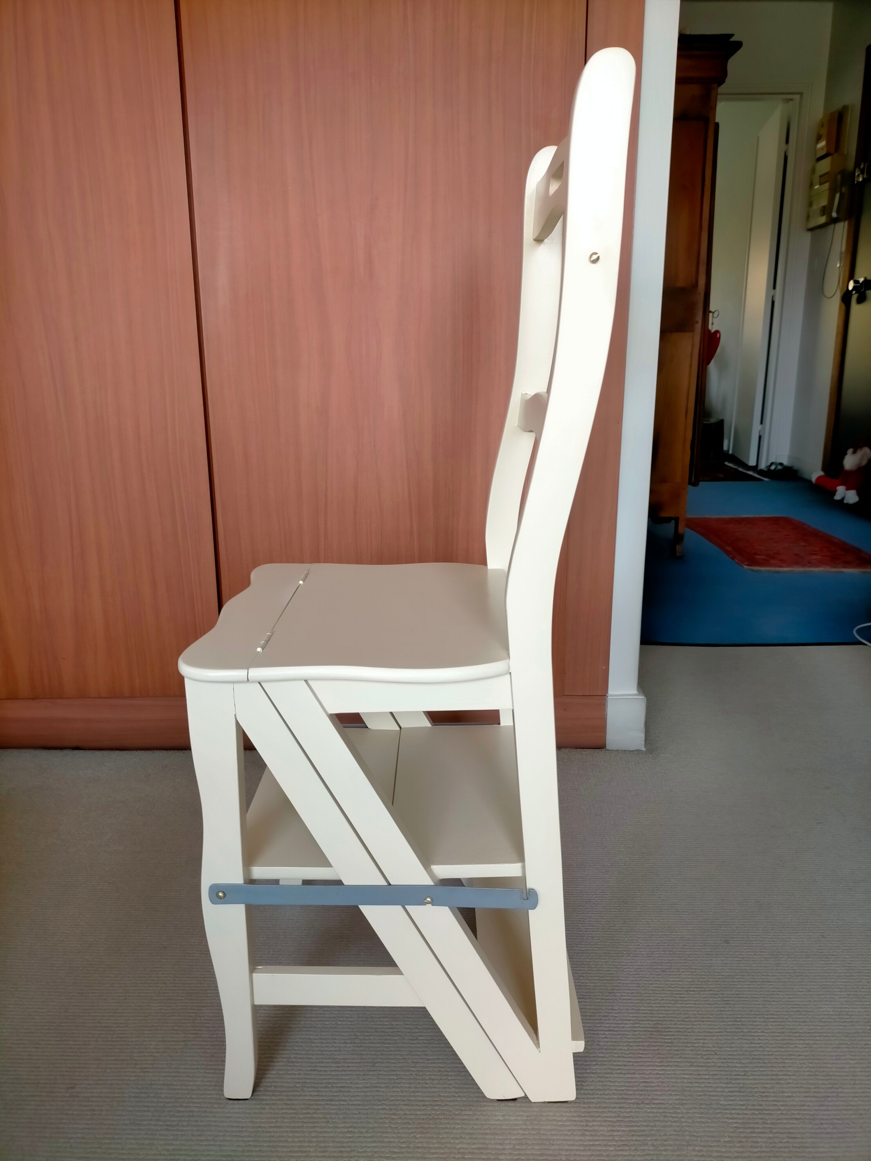 Vintage stepladder chair