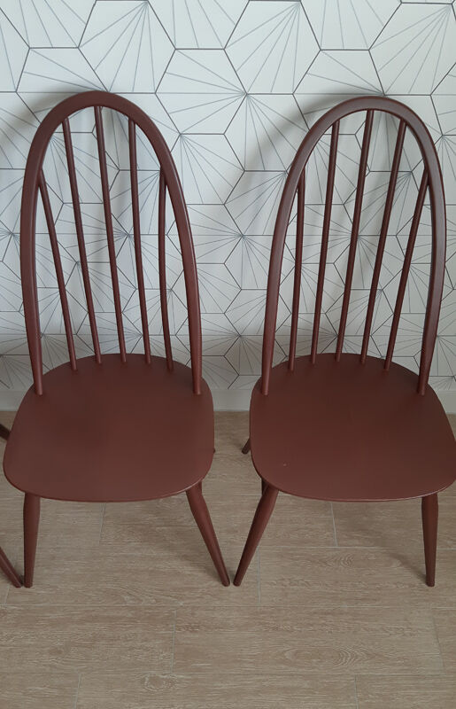 Série de 4 chaises estampillées Ercol
