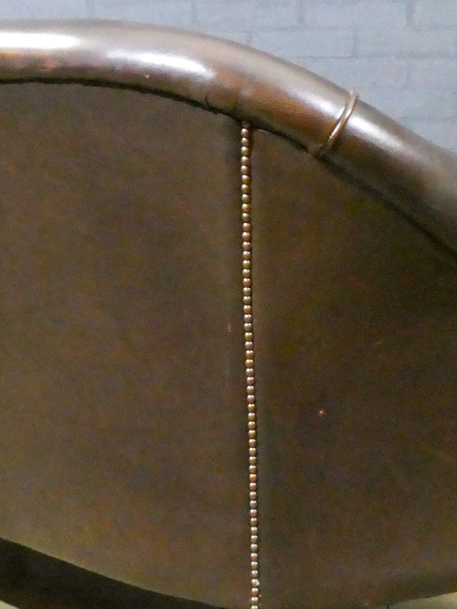 Vintage leather 2-seater sofa in dark brown