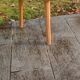 Table d'appoint bois brut style brutaliste organique