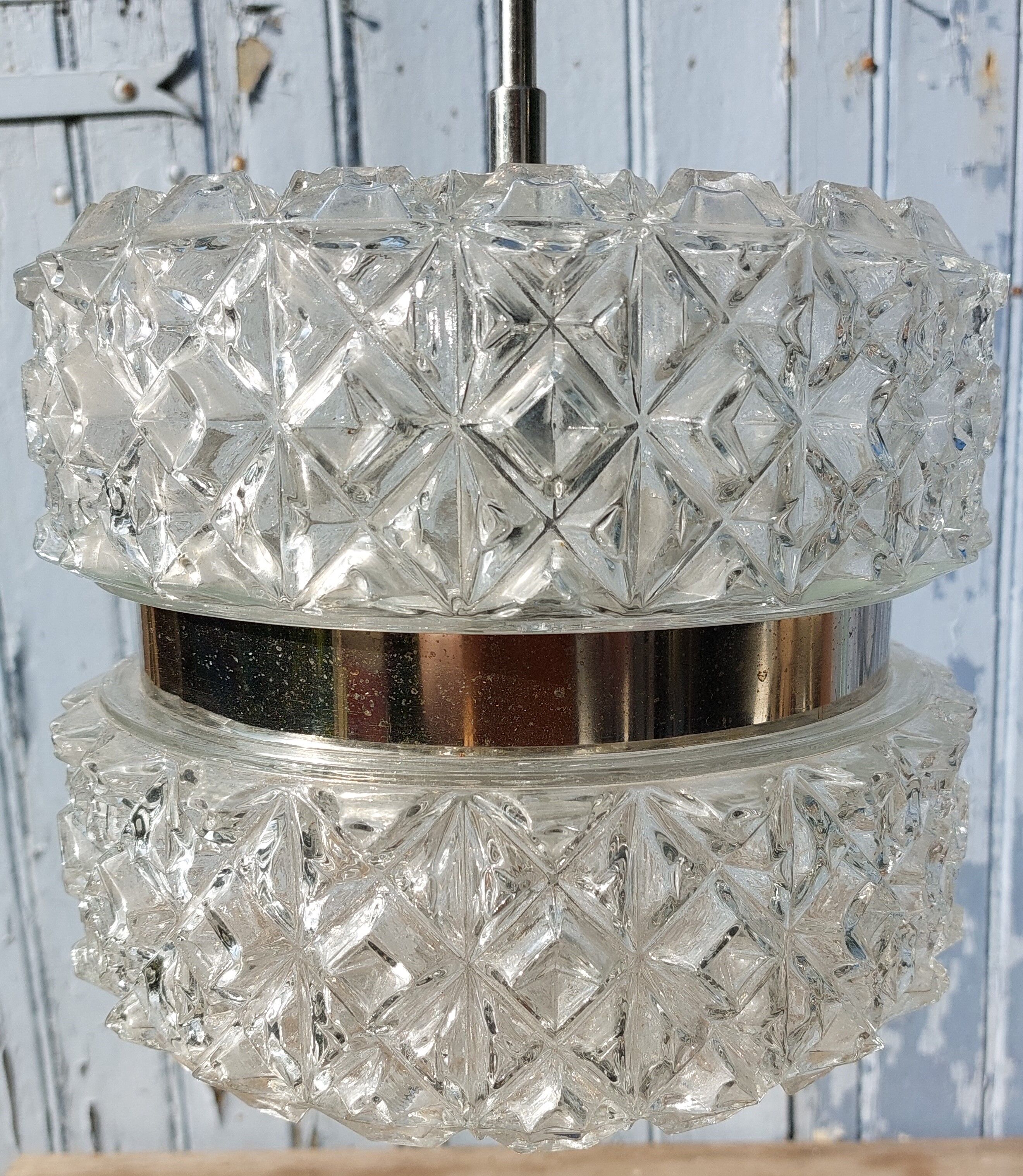Glass suspension from the 60s