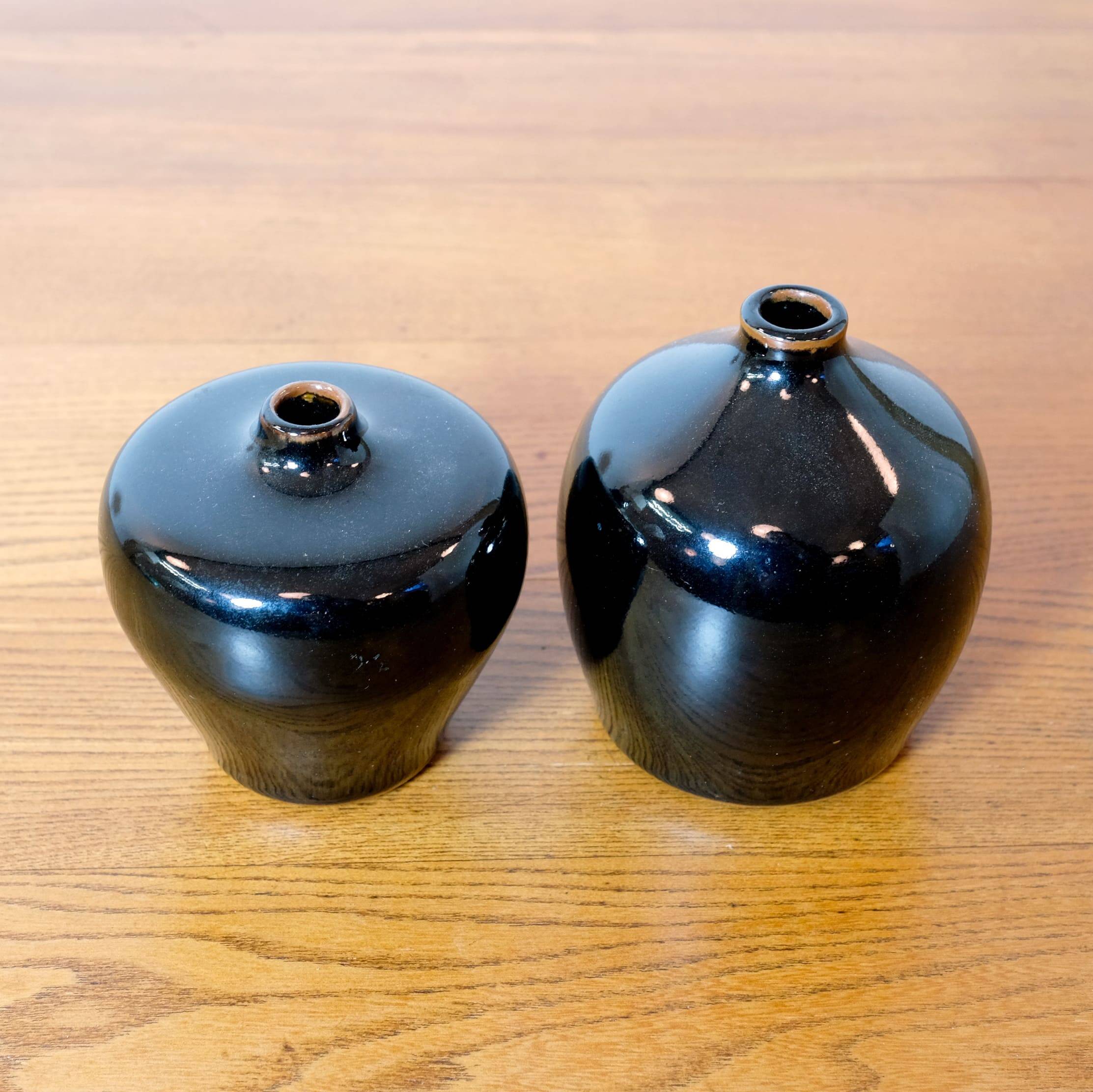 Laslo for Mikasa, two small black vases from the 80s.