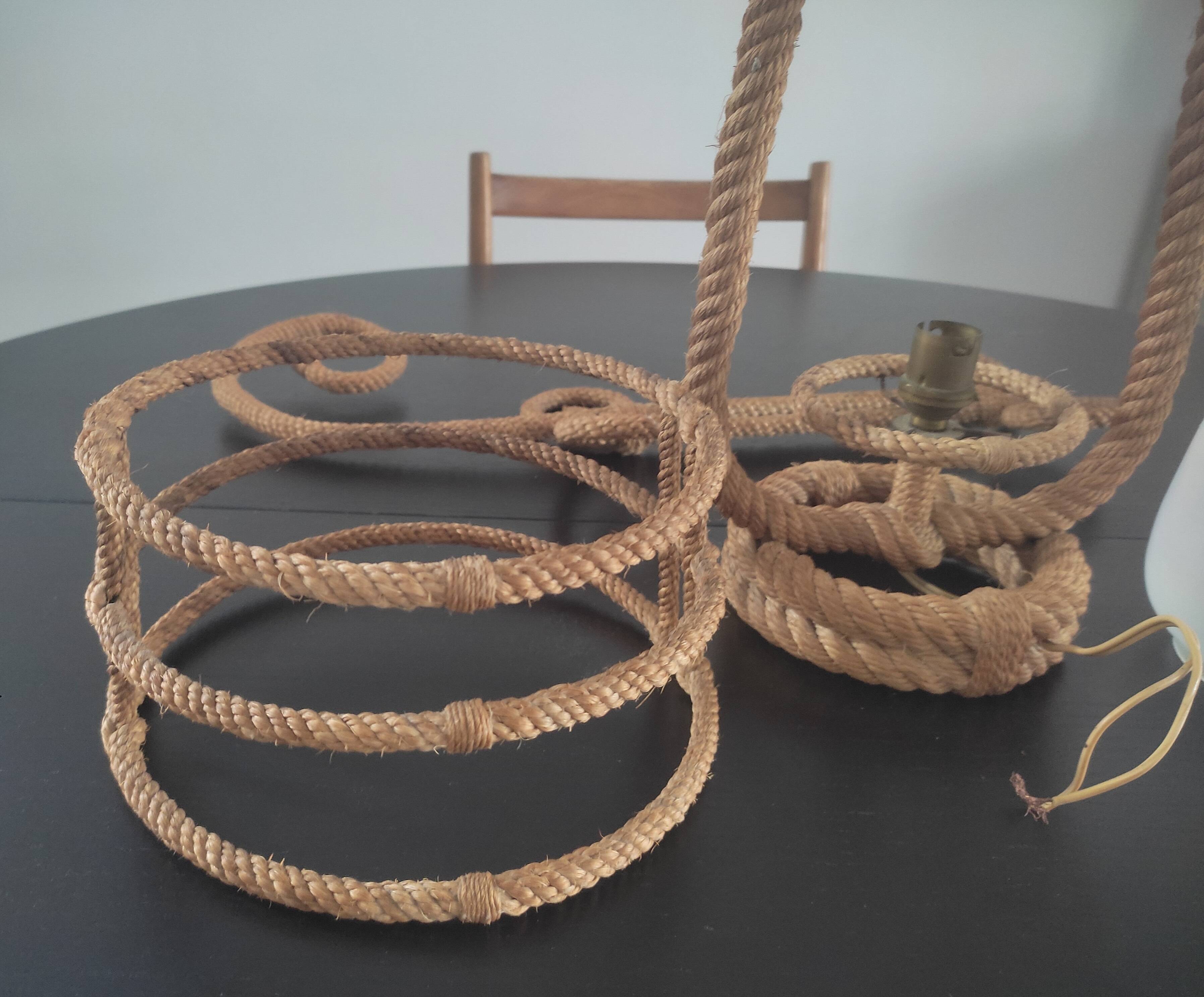 Rope wall lamp