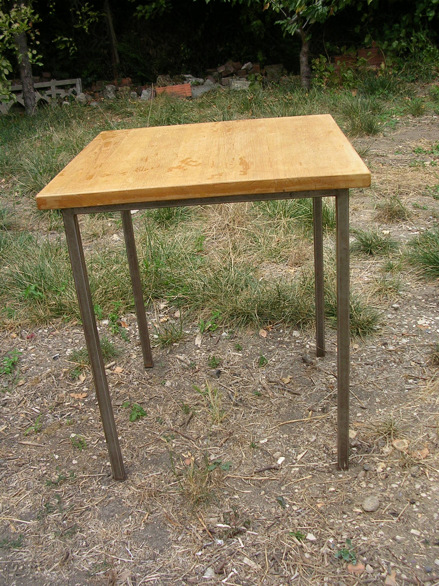 4 tables 1960 wood and metal