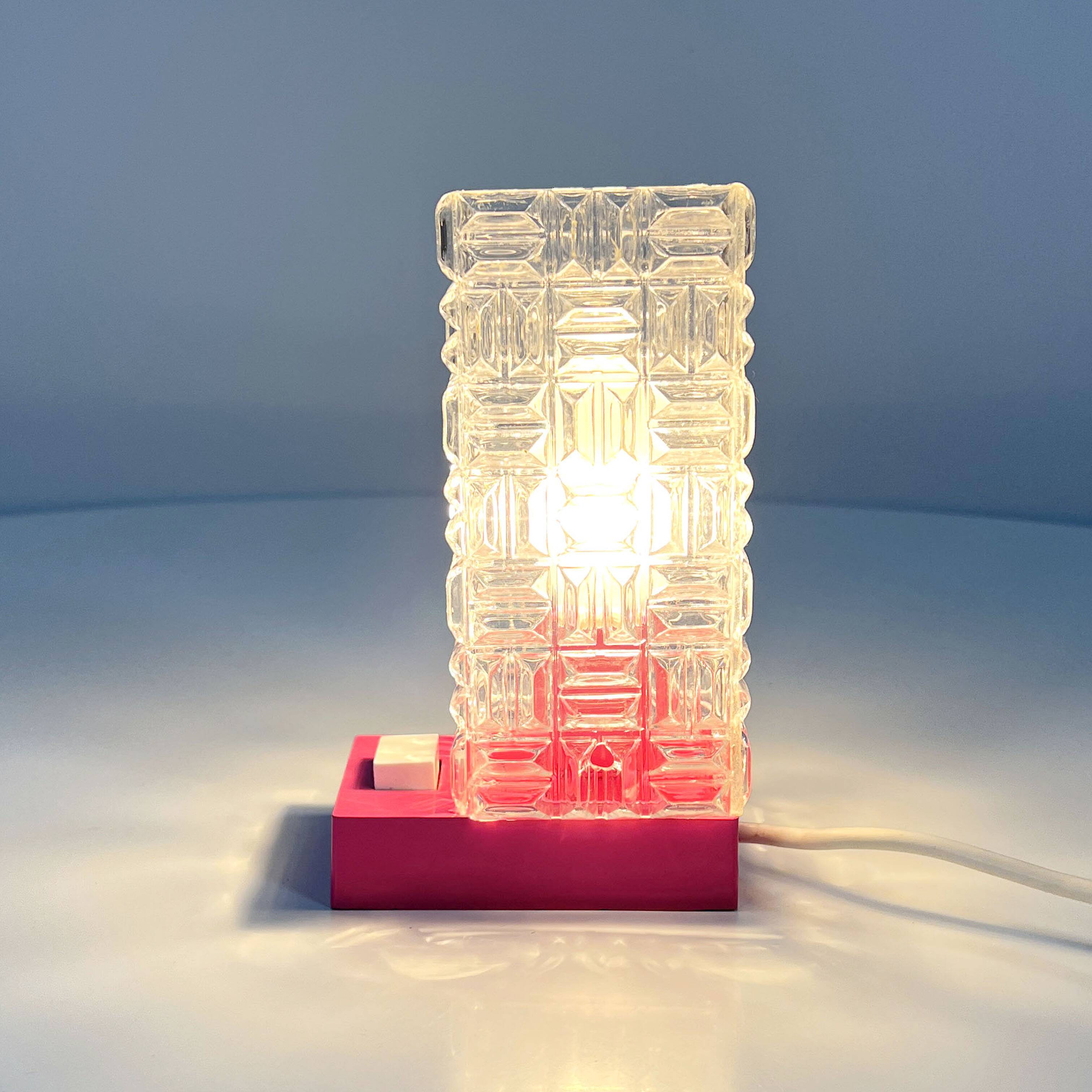 Small pink plastic lamp, 1980