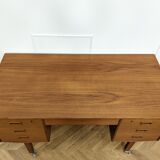 Scandinavian desk on wheels - 482