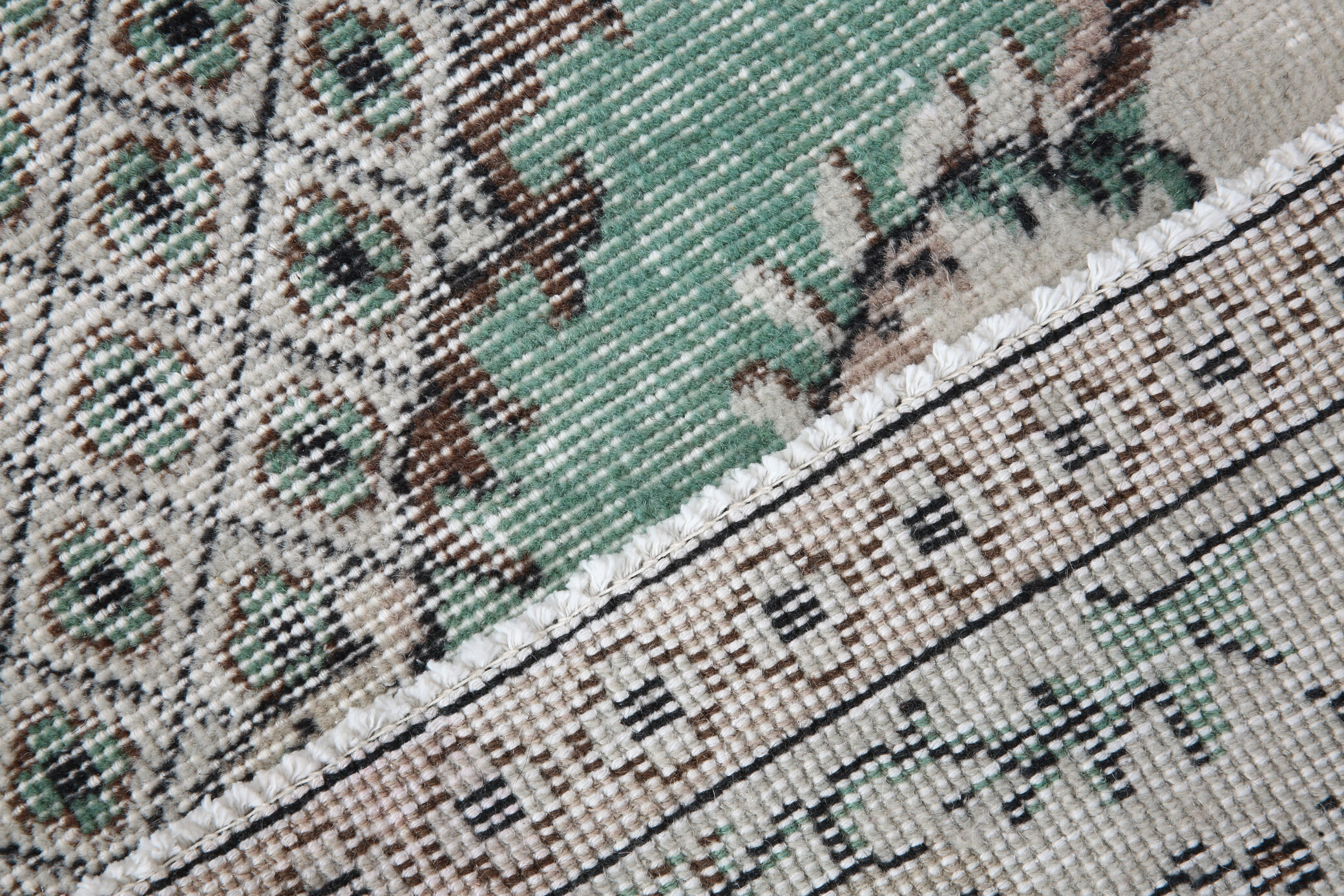 Green carpet rug 212x116cm