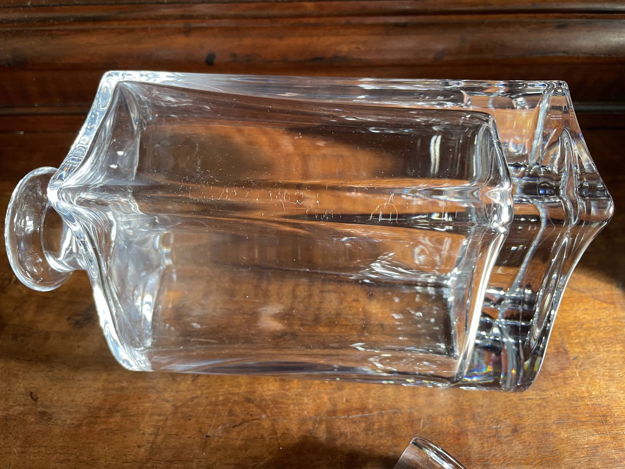 Carafe à whisky en cristal galbé