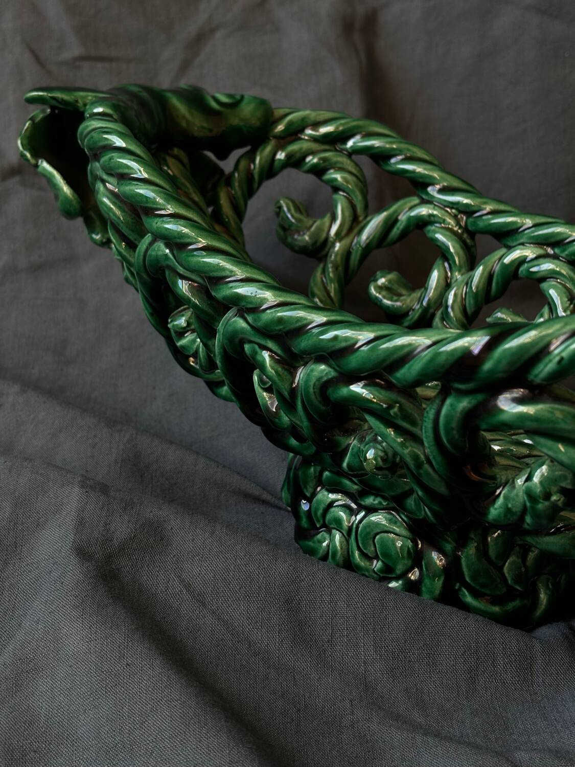 Green woven ceramic fruit bowl