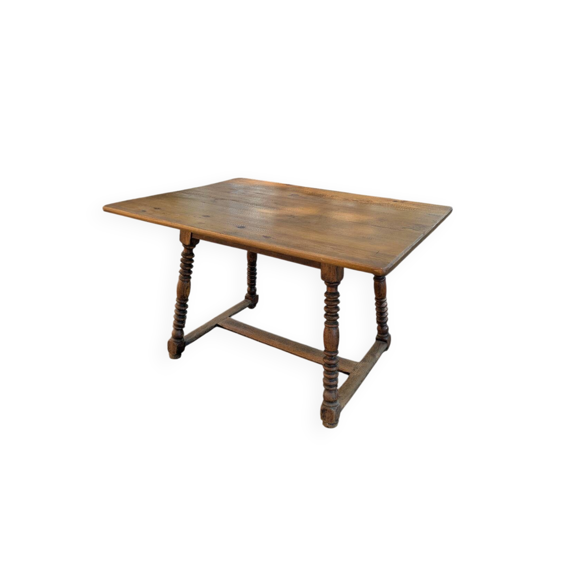 Table with turned legs