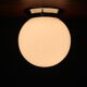 Plafonnier globe en opaline blanche