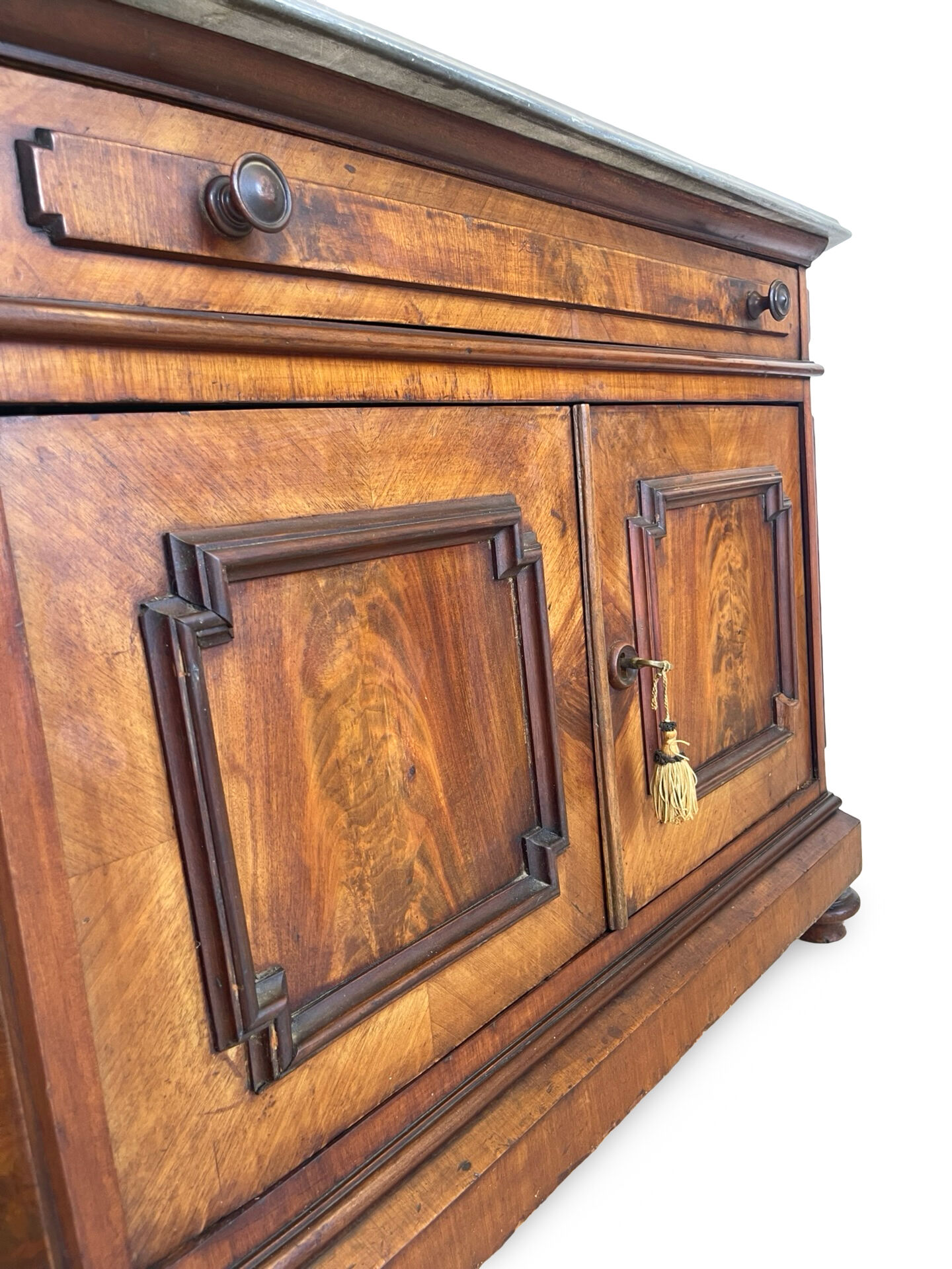 The antique walnut vanity , 19th century