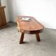 Table basse brutaliste en noyer massif, plateau slab live edge, France