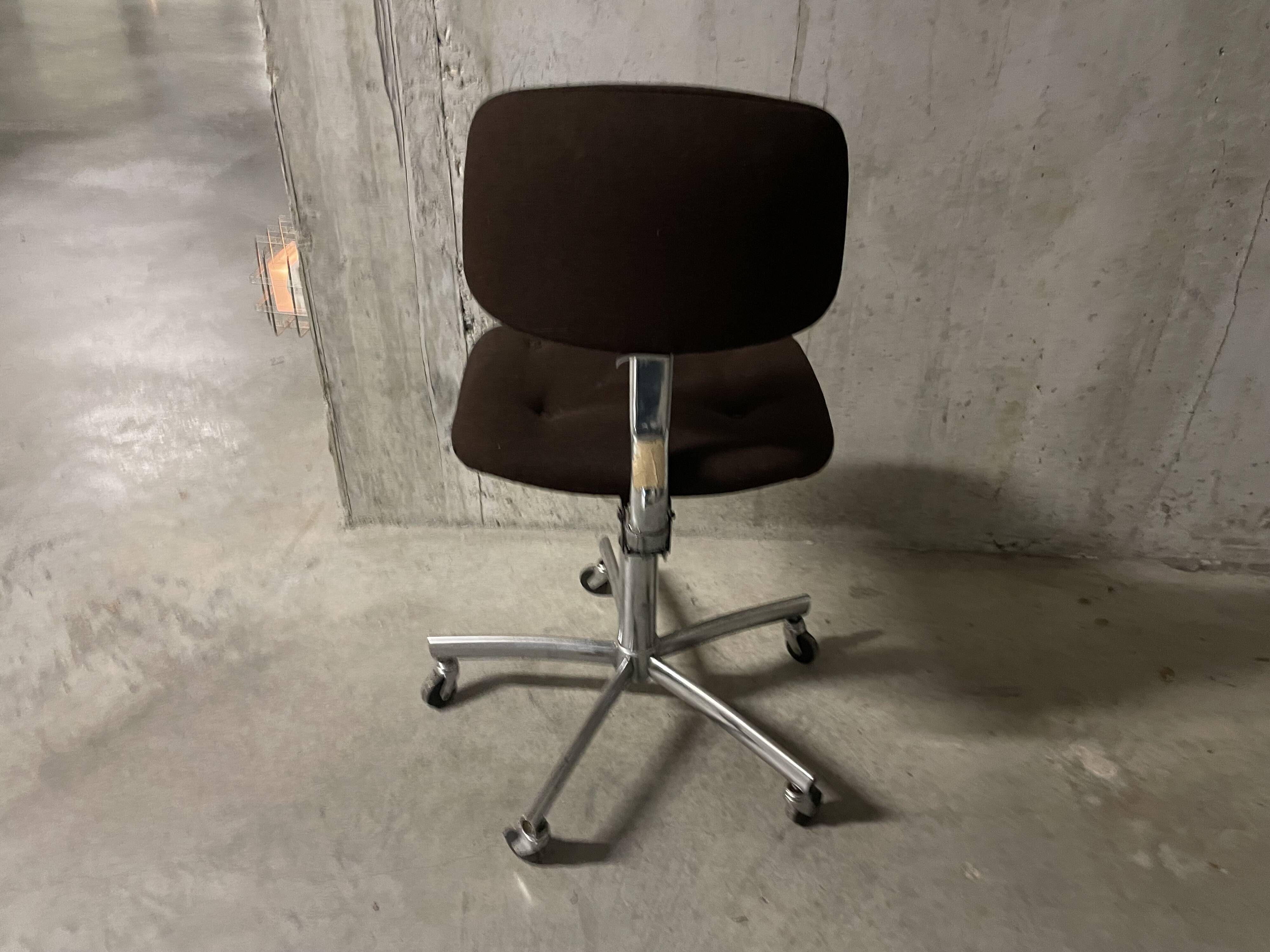 Steelcase Strafor Chair