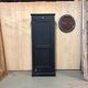Armoire parisienne d’atelier noire