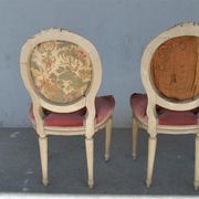 Paire de chaises laquées crème style Louis XVI vers 1900