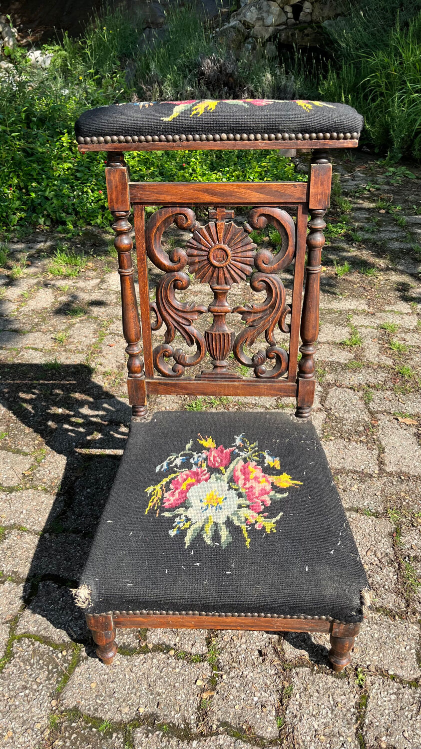 Prayer chair vintage oak