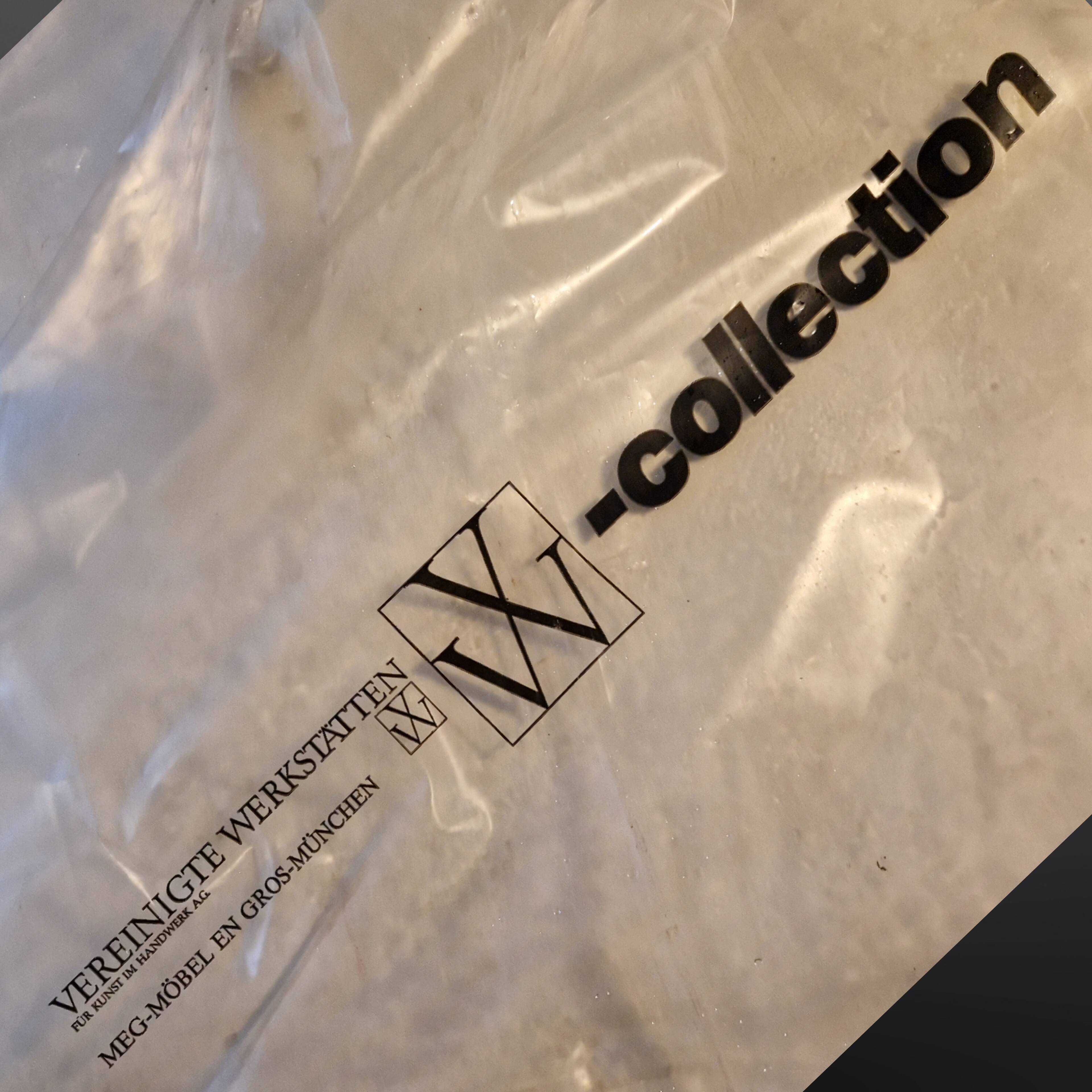 Etagère murale Space Age par Peter Ghyczy pour Vereinigte Werkstätten Munchen, Allemagne 1970