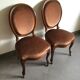 Paire de chaises médaillon style Louis Philippe en velours rose