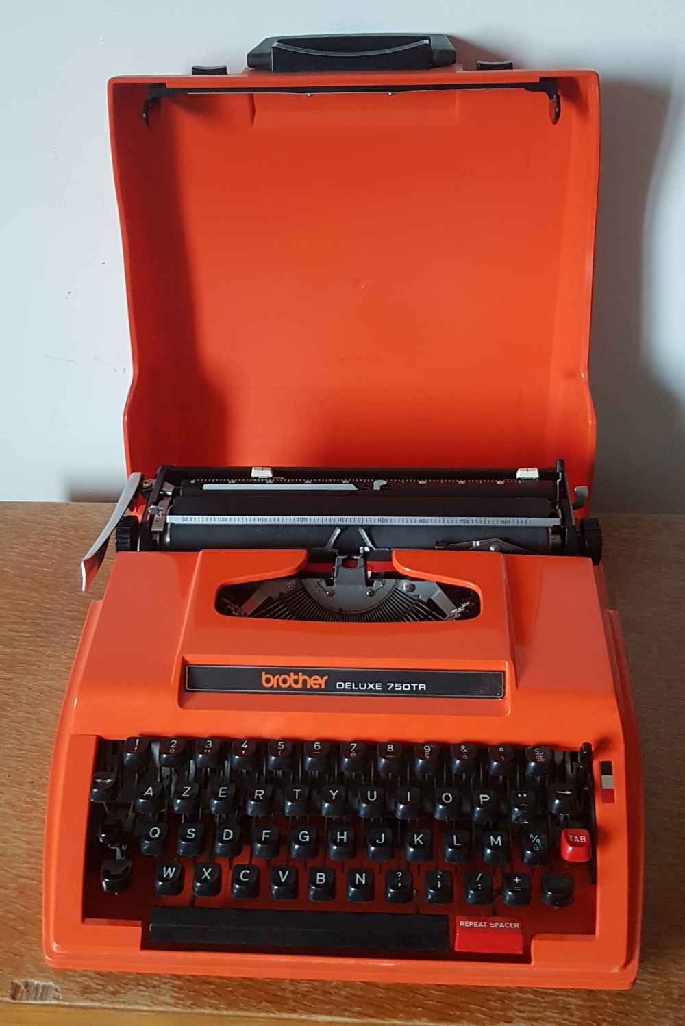 Typewriter Brother Deluxe 750 TR