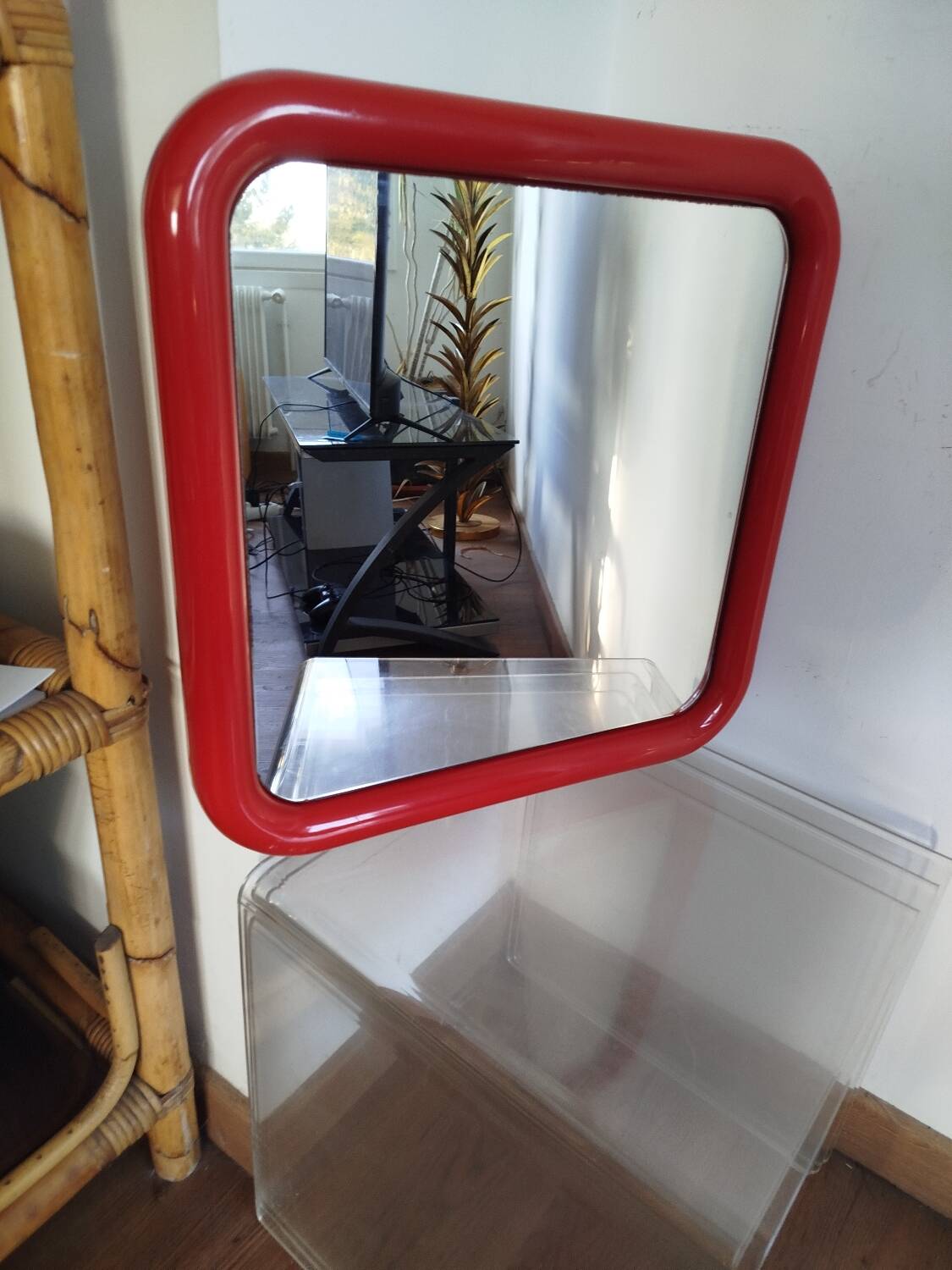 Italian design mirror by Giorgina Castigliani, 1970s