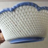 Old small basket in openwork porcelain, Moga Romania 86