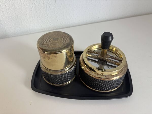 Nécessaire de fumeur 3 pièces, cendrier toupie, boîte et plateau, années 70