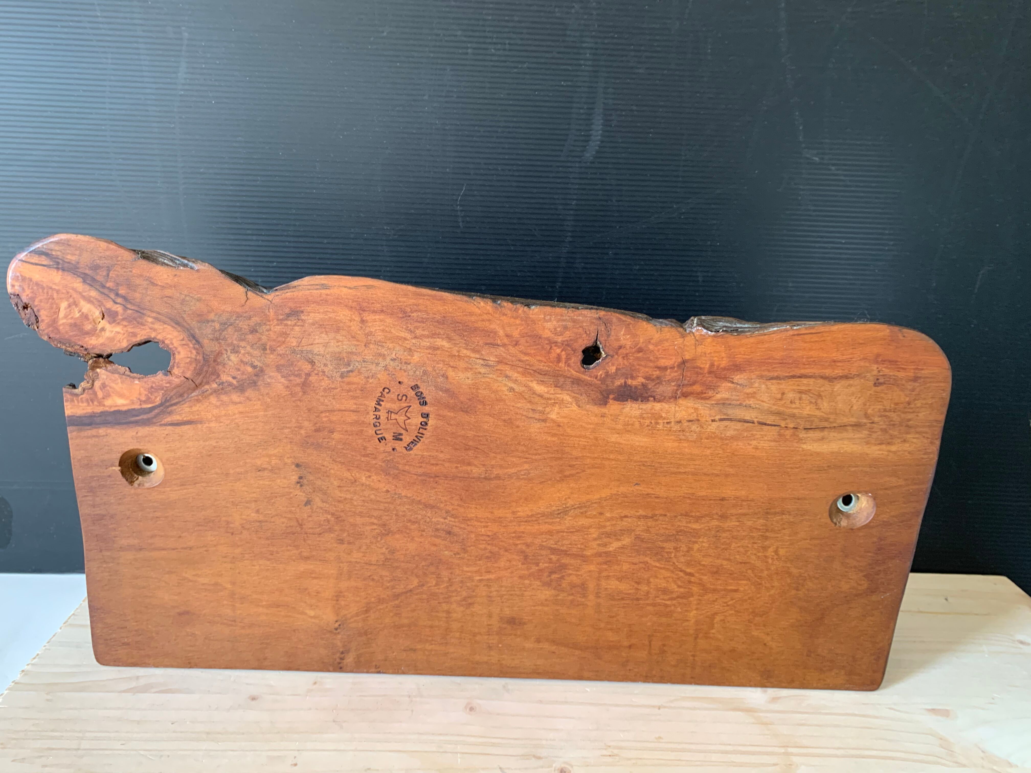 Olivier's wooden shelf