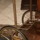 Servant table in gilded metal and mahogany mid-twentieth century