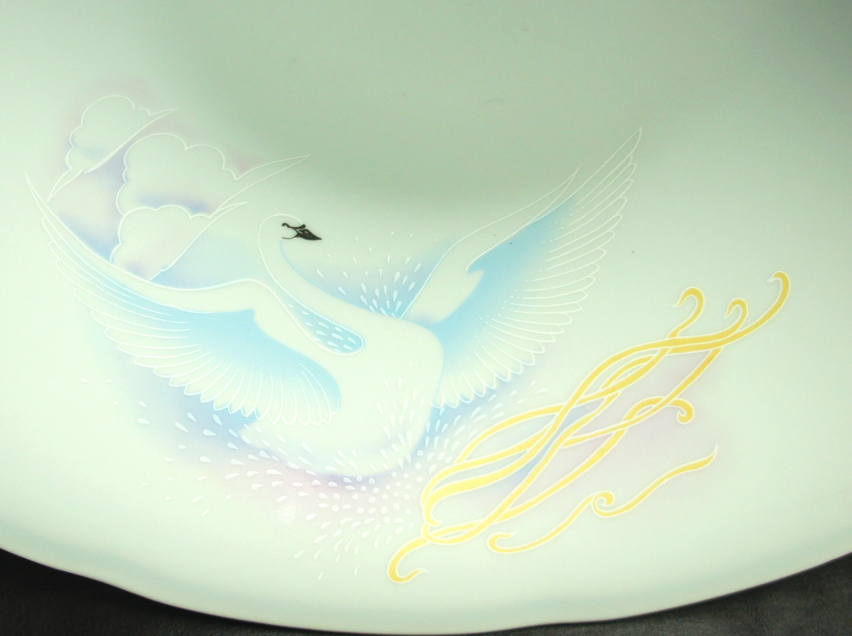 Hollow dish - 8 porcelain cups decorated with Boris Kidric swan