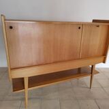 Superb tall sideboard in light oak, French work from the early 1950s