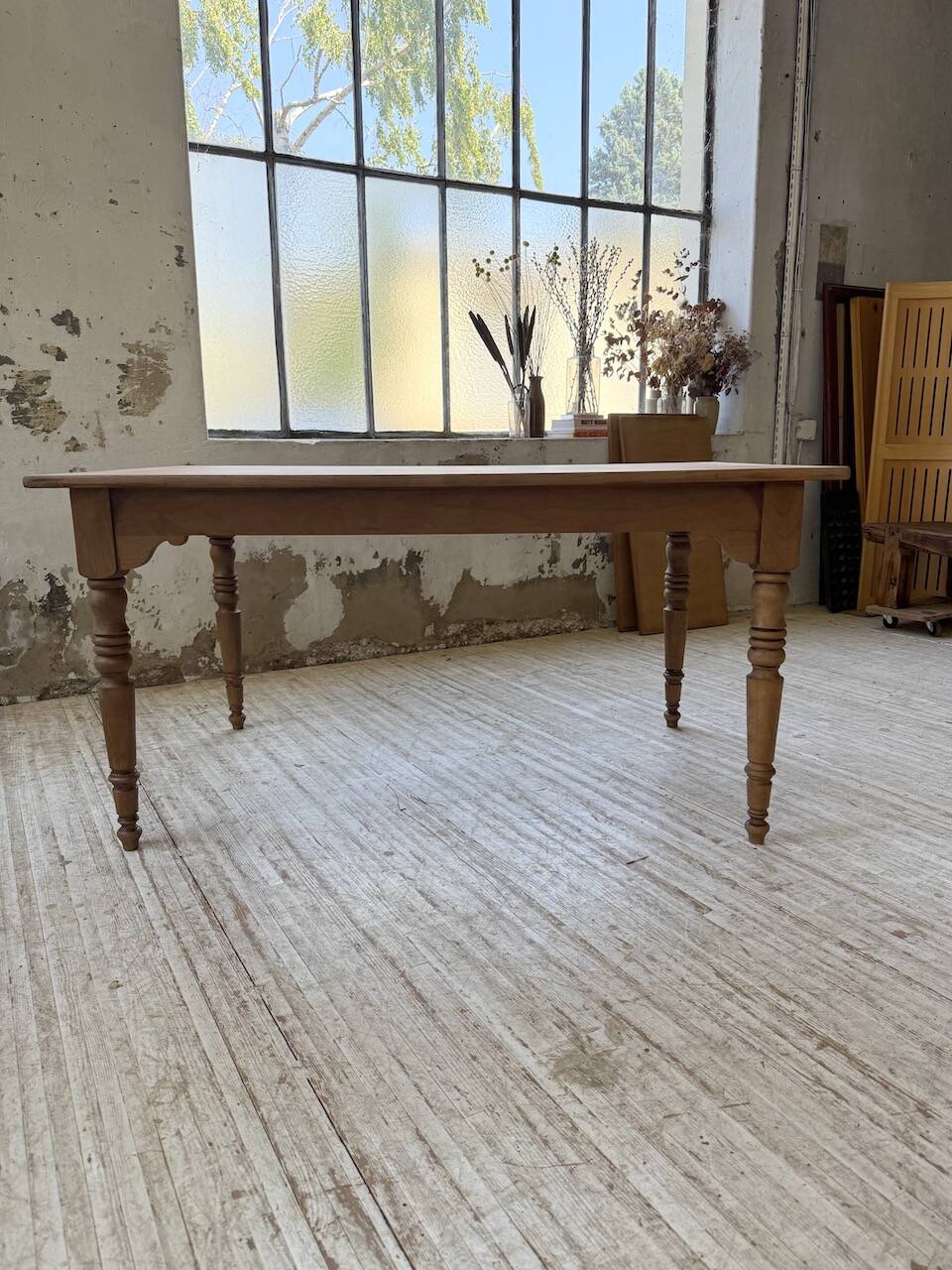 Table de ferme noyer à rallonges 150-250cm