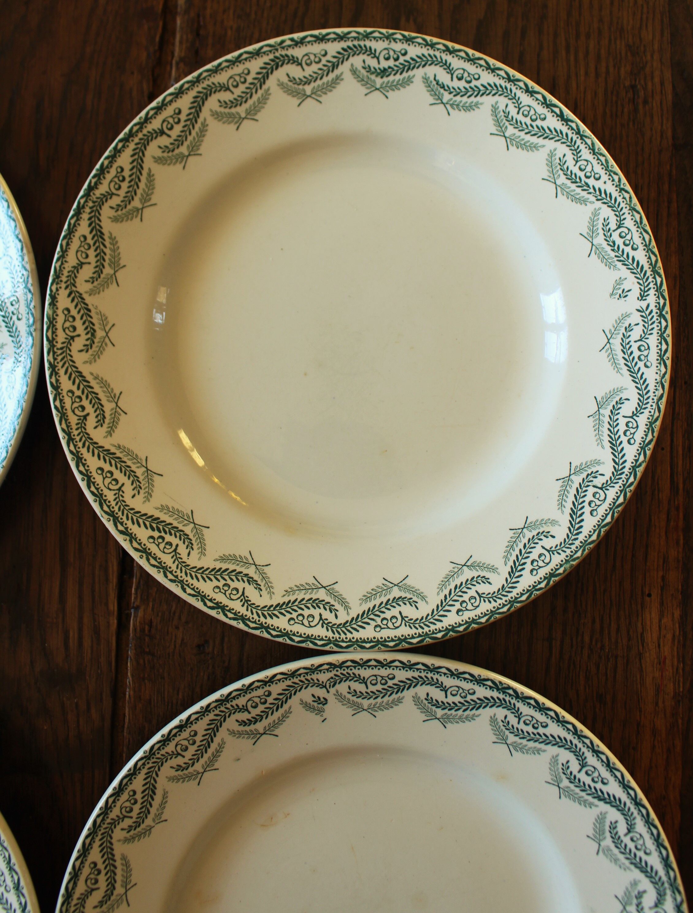 Lot 4 assiettes plates vert feuillage Réjane Saint Amand